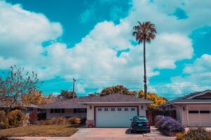 how to lubricate garage door